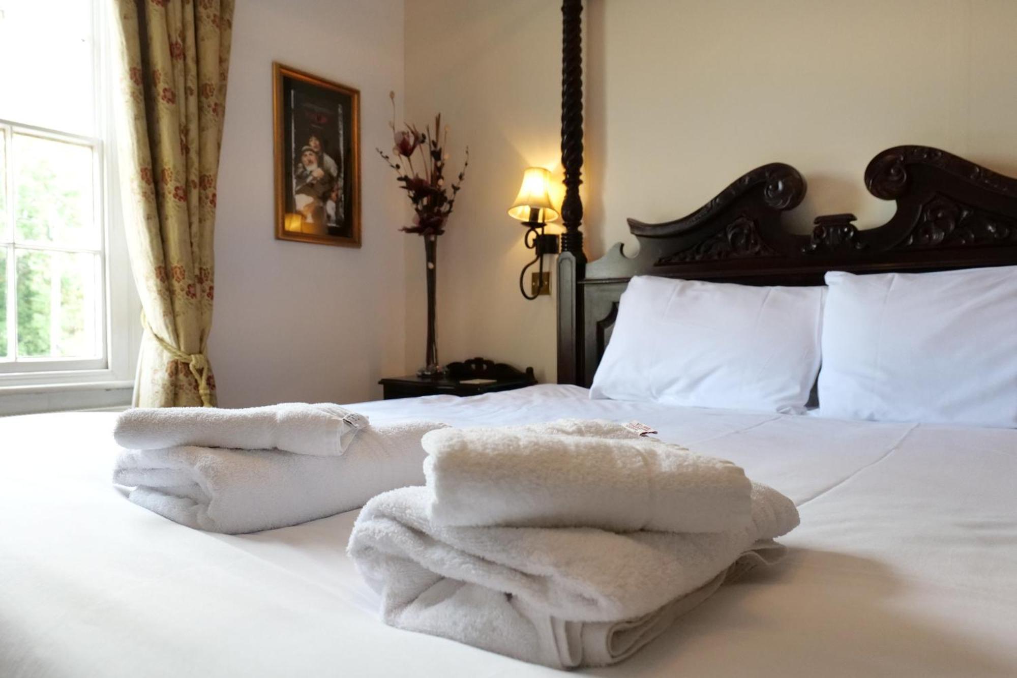 The Mary Arden Inn Stratford-upon-Avon Bagian luar foto