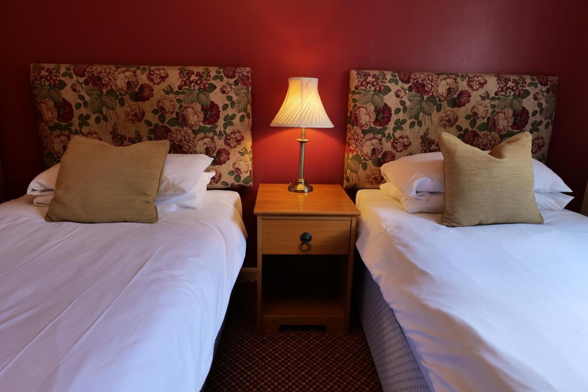 The Mary Arden Inn Stratford-upon-Avon Bagian luar foto