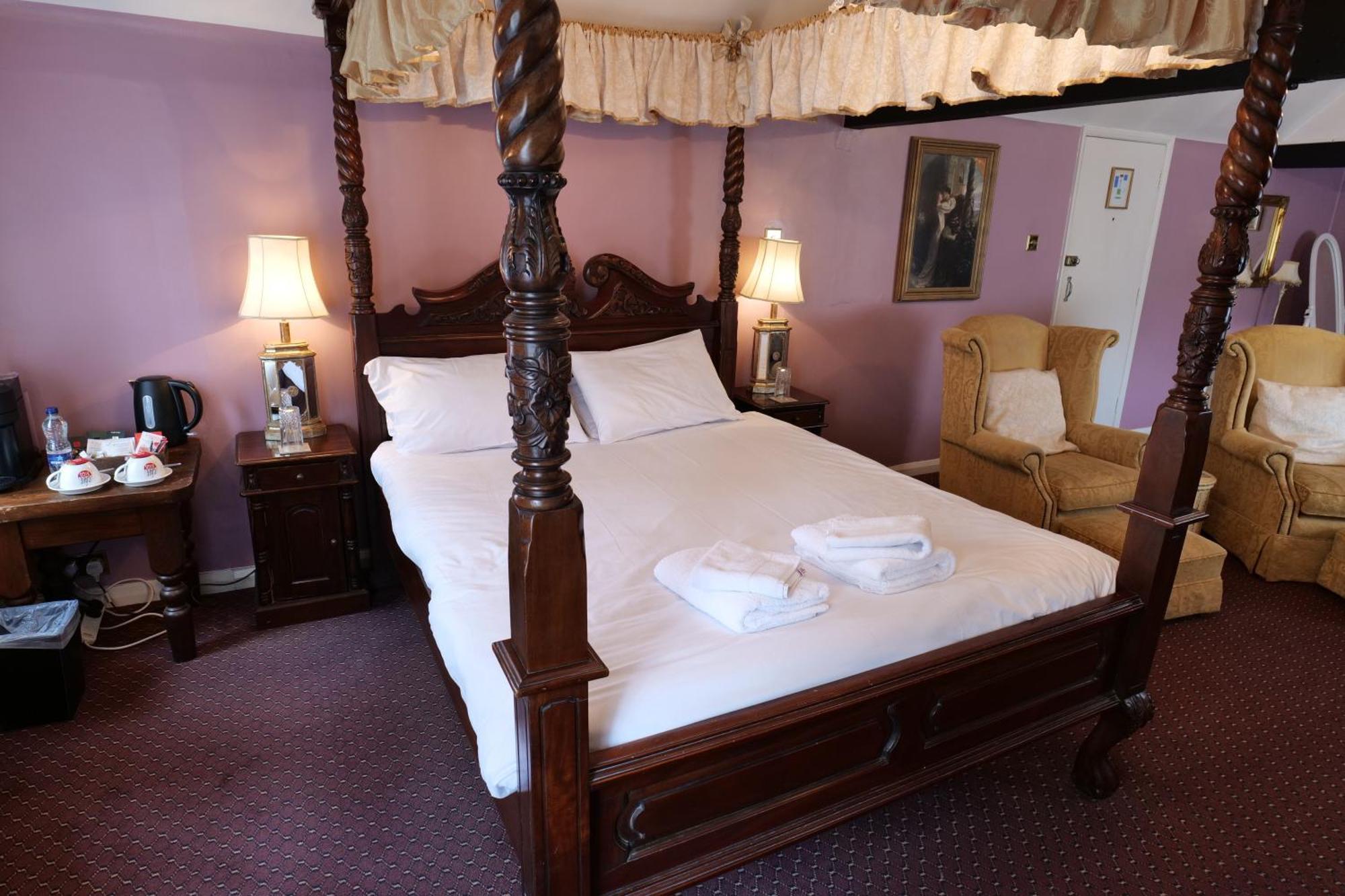 The Mary Arden Inn Stratford-upon-Avon Bagian luar foto