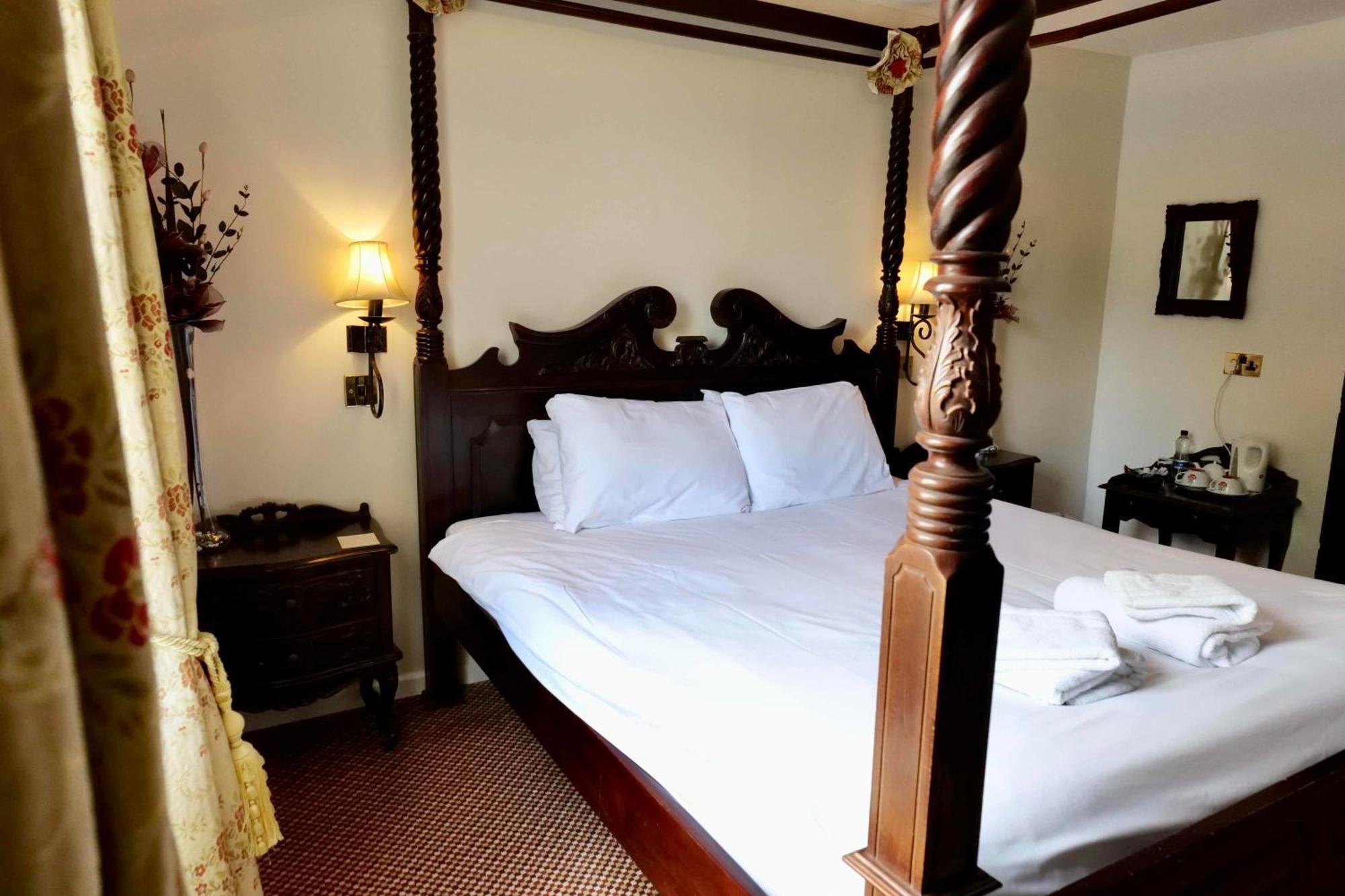 The Mary Arden Inn Stratford-upon-Avon Bagian luar foto