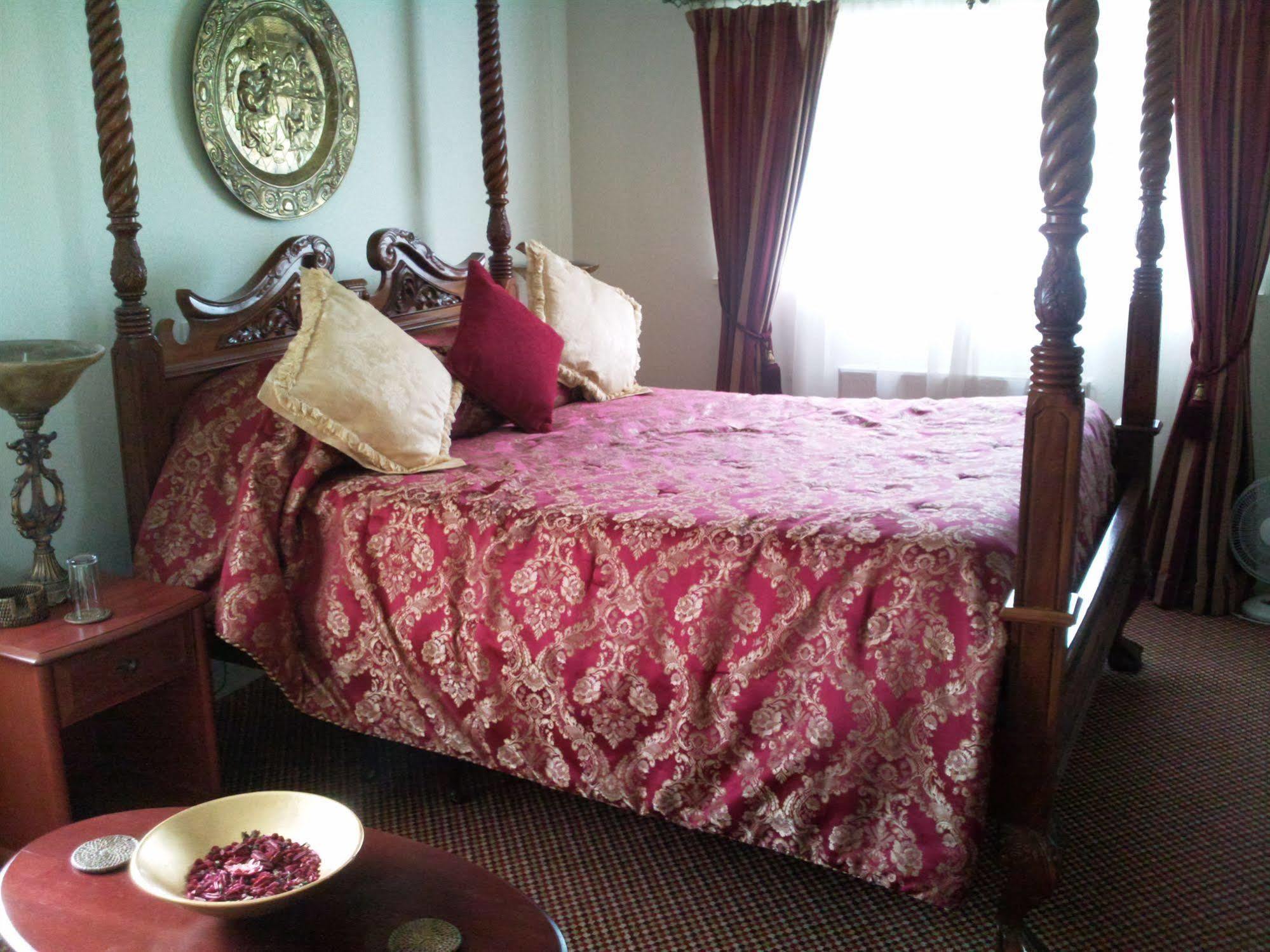 The Mary Arden Inn Stratford-upon-Avon Bagian luar foto